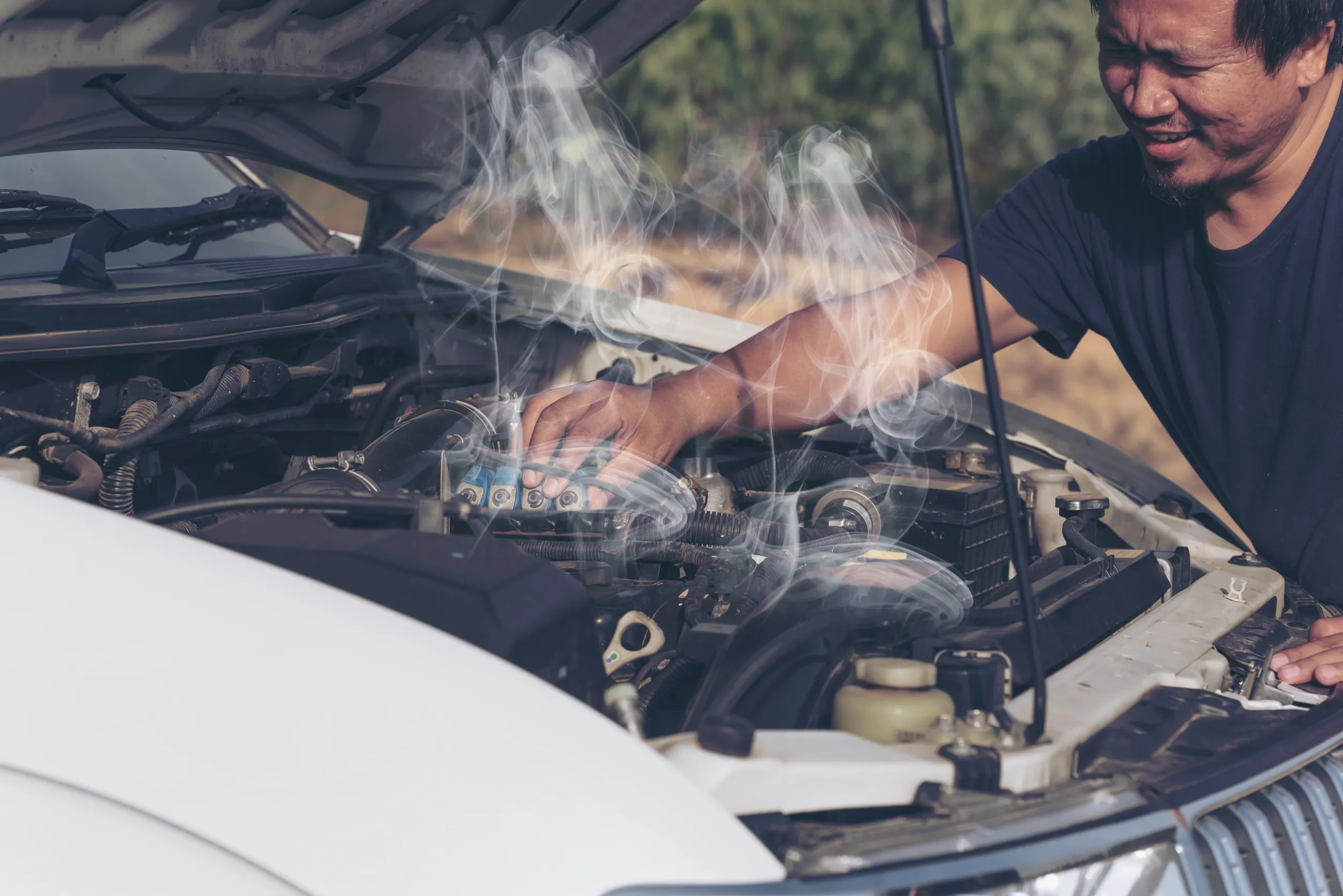 Car emitting smoke due to wrong fuel problem with emergency fuel recovery team ready to help in Sydney Car emitting smoke due to wrong fuel problem with emergency fuel recovery team ready to help in Sydney